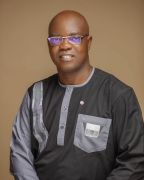 >2026-2027 年度國際扶輪社長 奧拉因卡·H·巴巴洛拉（Olayinka Hakeem Babalola）- 